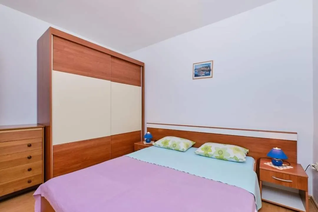 Apartments Nusret Čunski