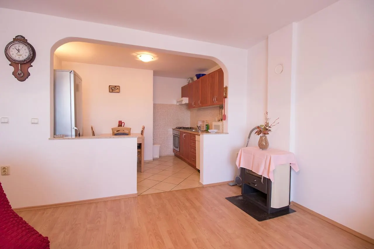 Apartments Nusret Čunski Croacia