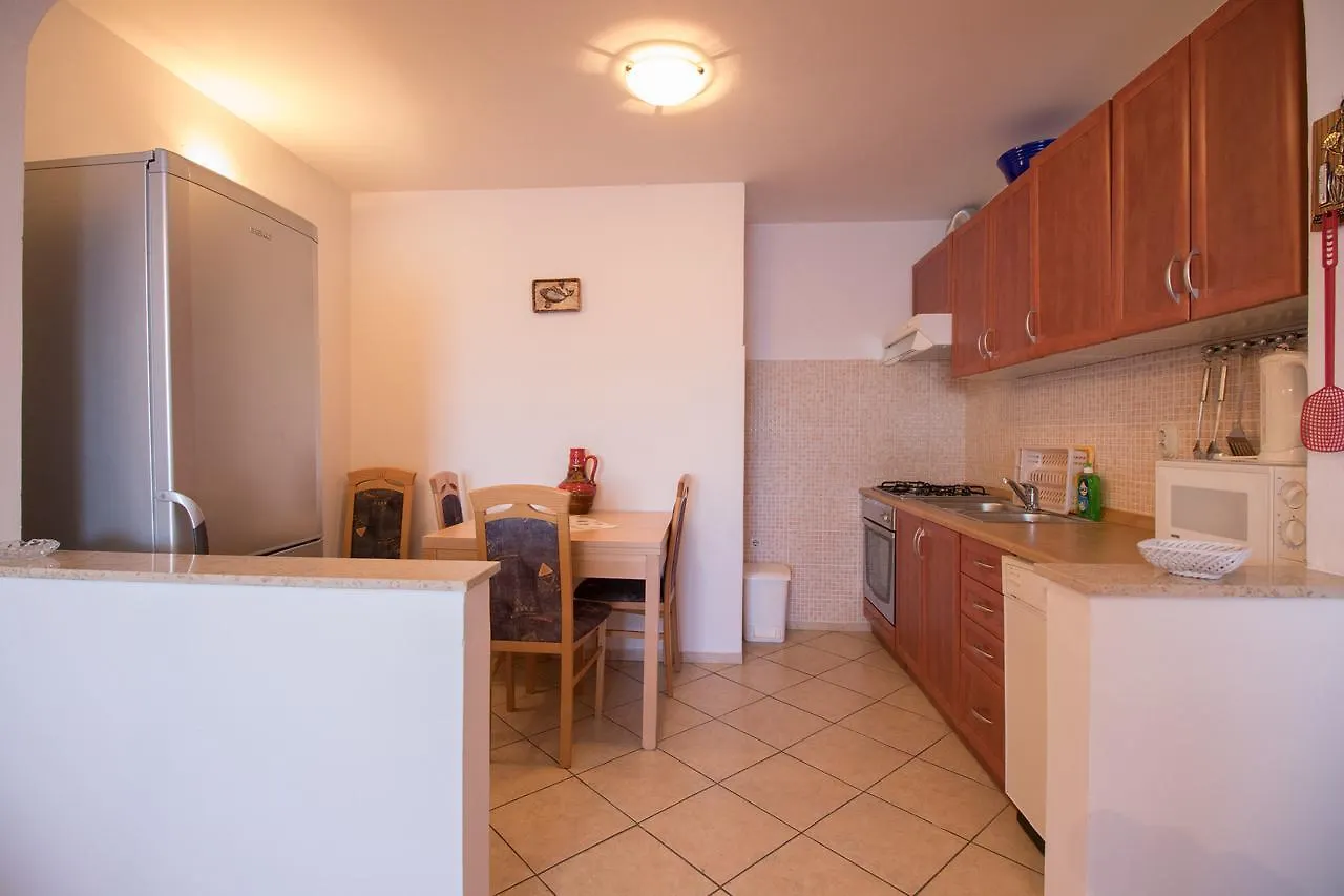 Apartments Nusret Čunski