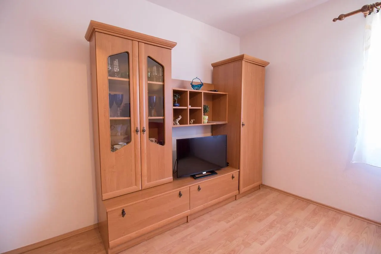Apartments Nusret Čunski 0*,  Croacia