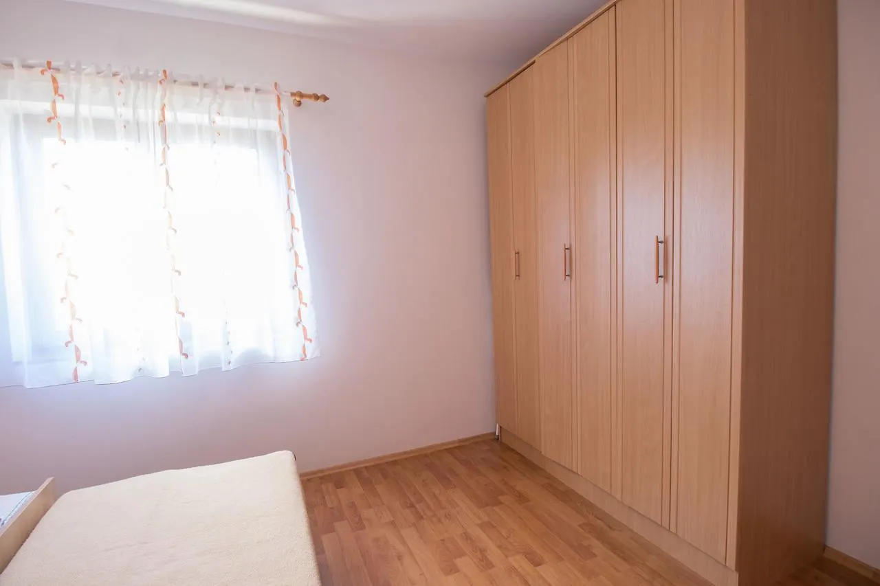 Apartments Nusret Čunski